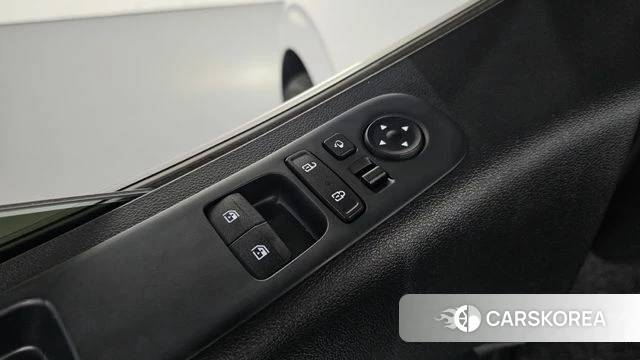Hyundai Staria 2022 Белый из Кореи, фото 6