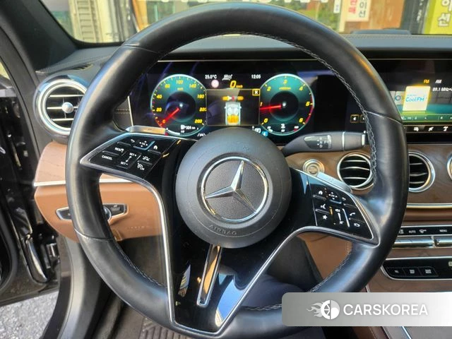 Mercedes-Benz E-Class W213 2021 Черный из Кореи, фото 6