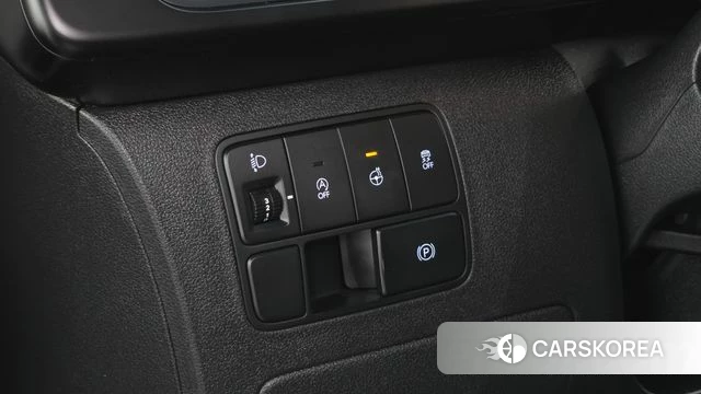 Hyundai Staria 2023 Серебряный из Кореи, фото 6