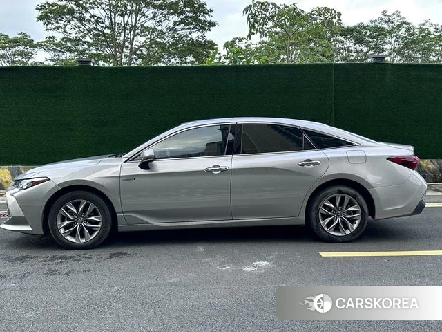 Toyota Avalon 2021 Серебристо-серый из Китая, фото 6