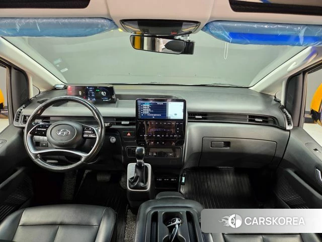 Hyundai Staria 2022 Желтый из Кореи, фото 6