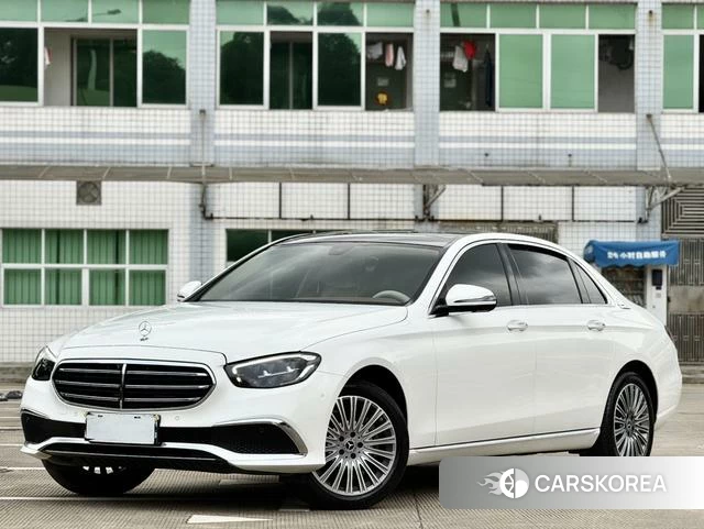 Mercedes-Benz E-Class 2023 Белый из Китая, фото 6