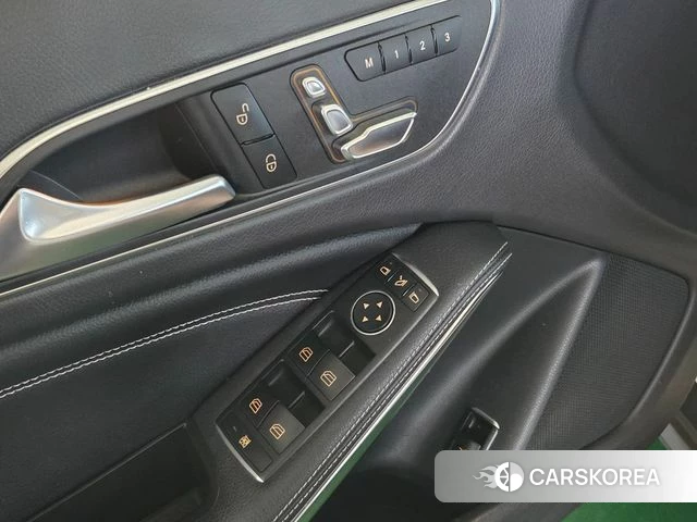 Mercedes-Benz GLA-Class X156 2018 Белый из Кореи, фото 6