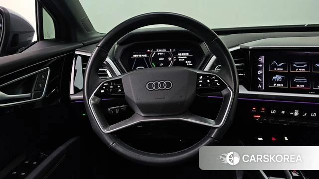 Audi Q4 e-Tron (F4) 2022 Светло-серебряный цвет из Кореи, фото 6