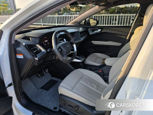 Audi Q4 e-Tron (F4) 2023 Белый из Кореи, фото 6