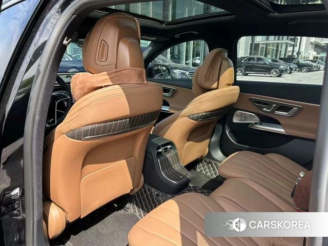 Mercedes-Benz E-Class 2024 Черный из Китая, фото 6
