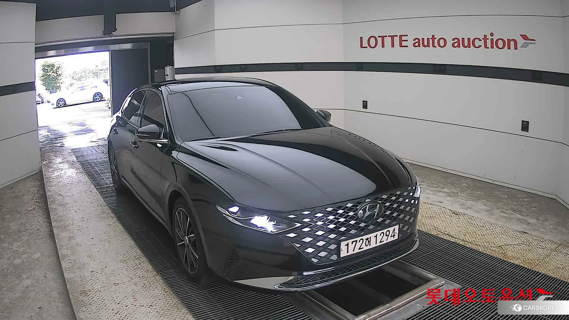 Hyundai Grandeur 2023 Abyss Black Pearl из Кореи, фото 6