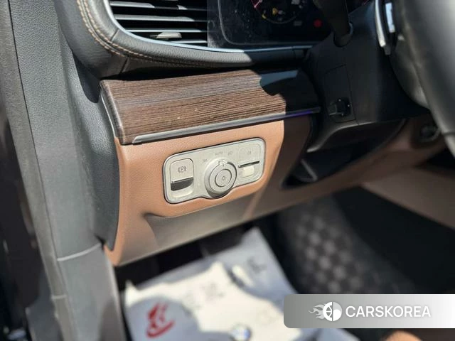 Mercedes-Benz GLE 2024 Черный из Китая, фото 6