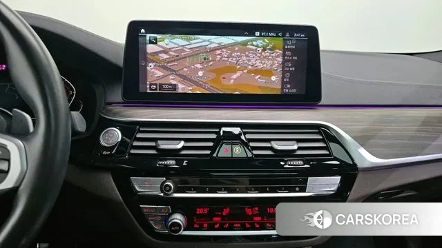BMW 5 Series (G30) 2020 Белый из Кореи, фото 6