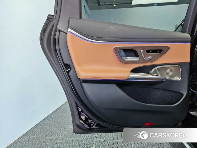 Mercedes-Benz E-Class 2025 Черный из Китая, фото 6
