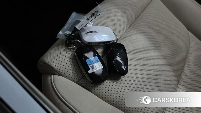 Genesis GV70 2024 Белый из Кореи, фото 6