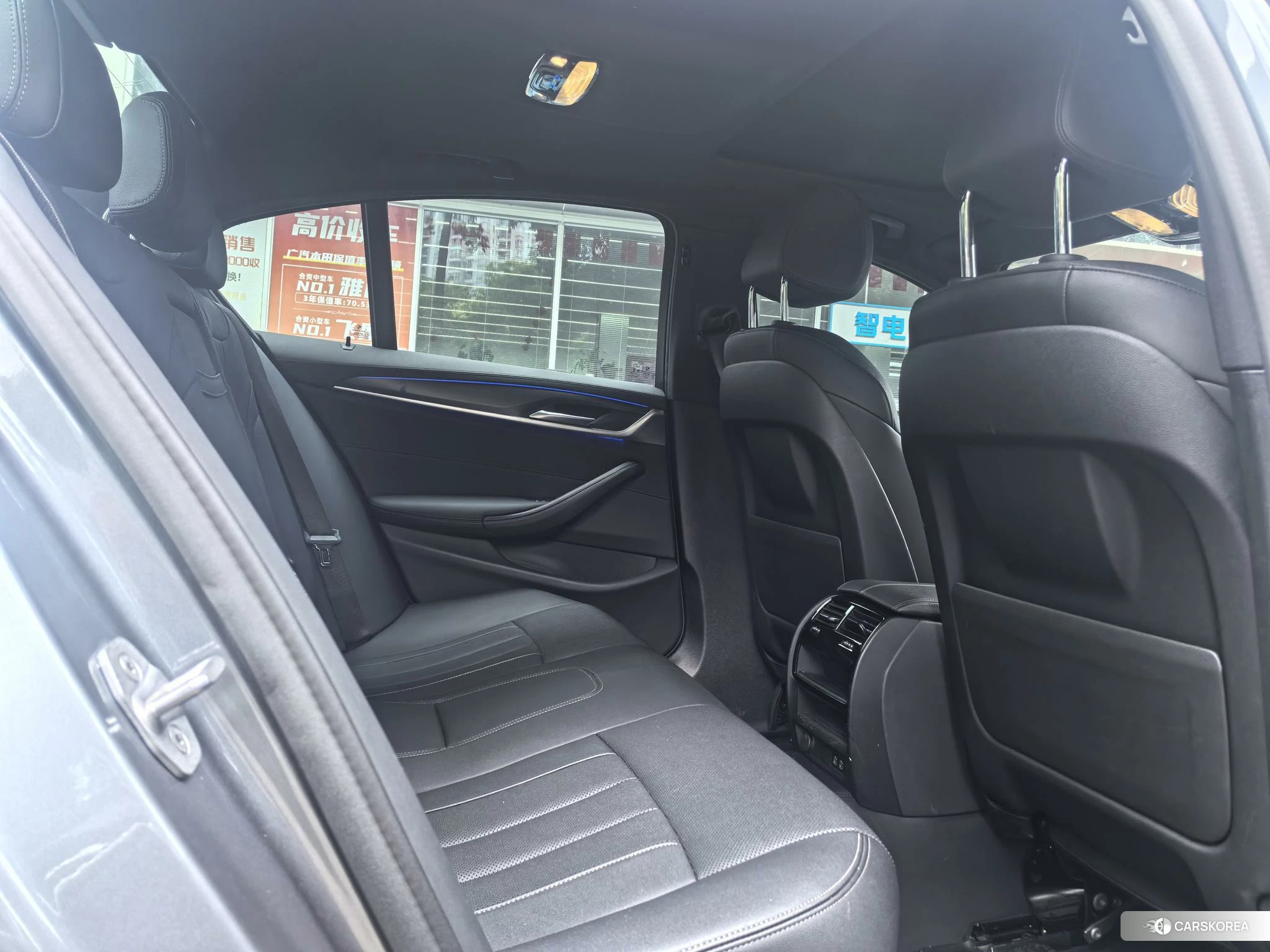 BMW 5 series 2020 Серебристо-серый из Китая, фото 6