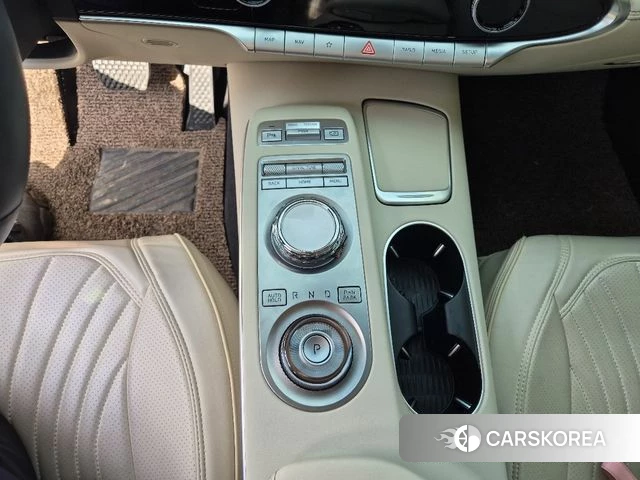 Genesis GV70 2023 Белый из Кореи, фото 6