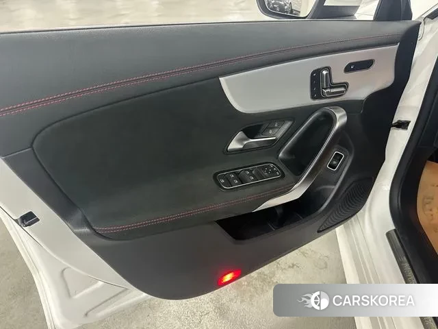 Mercedes-Benz CLA-Class C118 2023 Белый из Кореи, фото 6