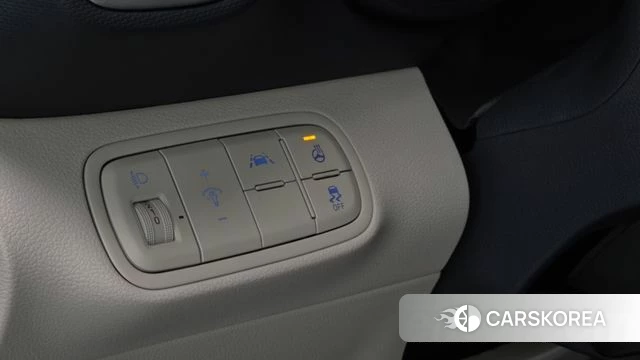 Hyundai Venue 2022 Белый из Кореи, фото 6