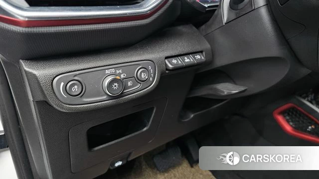 Chevrolet (GM Daewoo) Trailblazer 2020 Белый из Кореи, фото 6