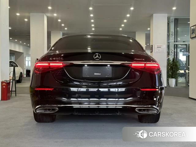 Mercedes-Benz S-Class 2024 Черный из Китая, фото 6