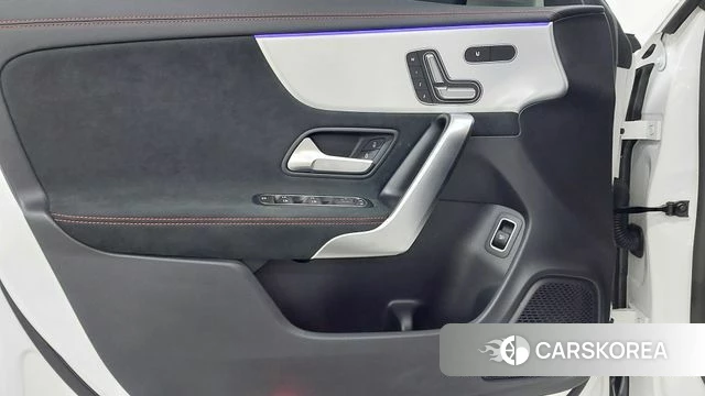 Mercedes-Benz CLA-Class C118 2024 Белый из Кореи, фото 6