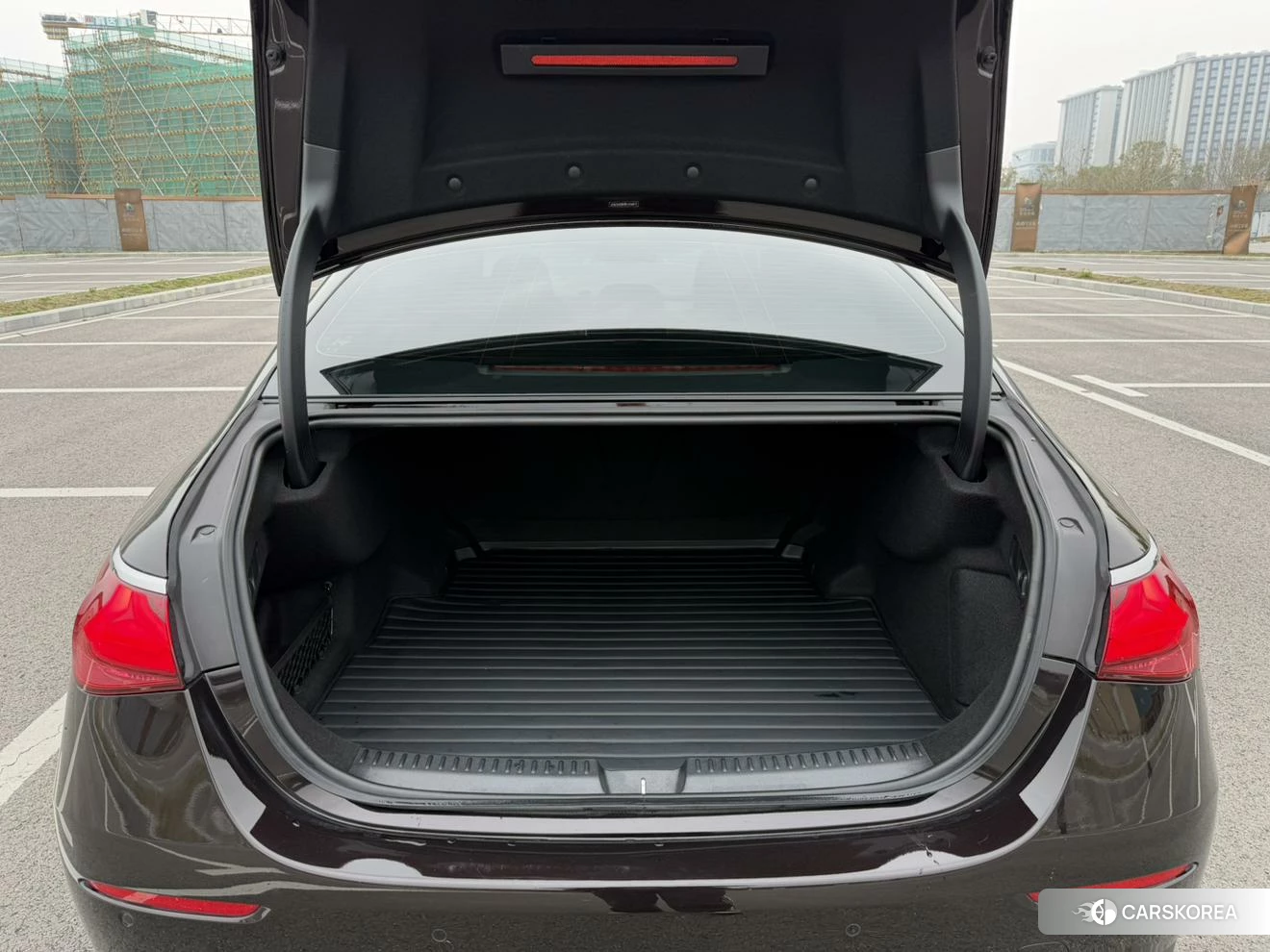Mercedes-Benz E-Class 2023 Черный из Китая, фото 6