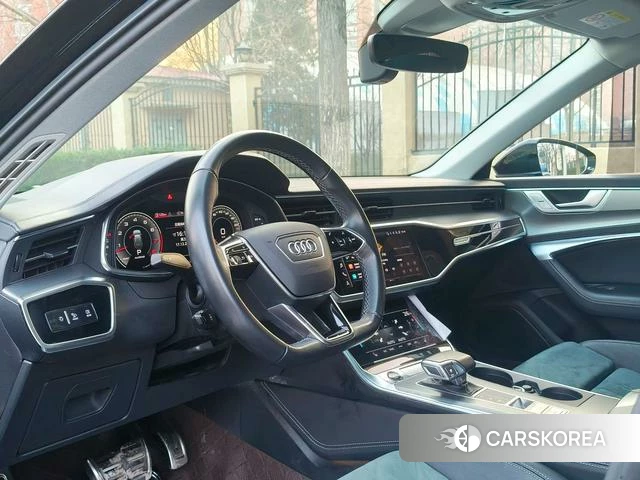 Audi A6 2021 Черный из Китая, фото 6
