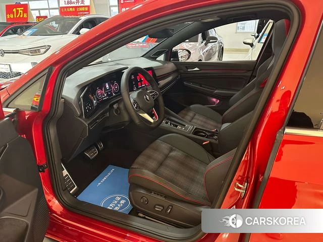 Volkswagen Golf 2022 Красный из Китая, фото 6