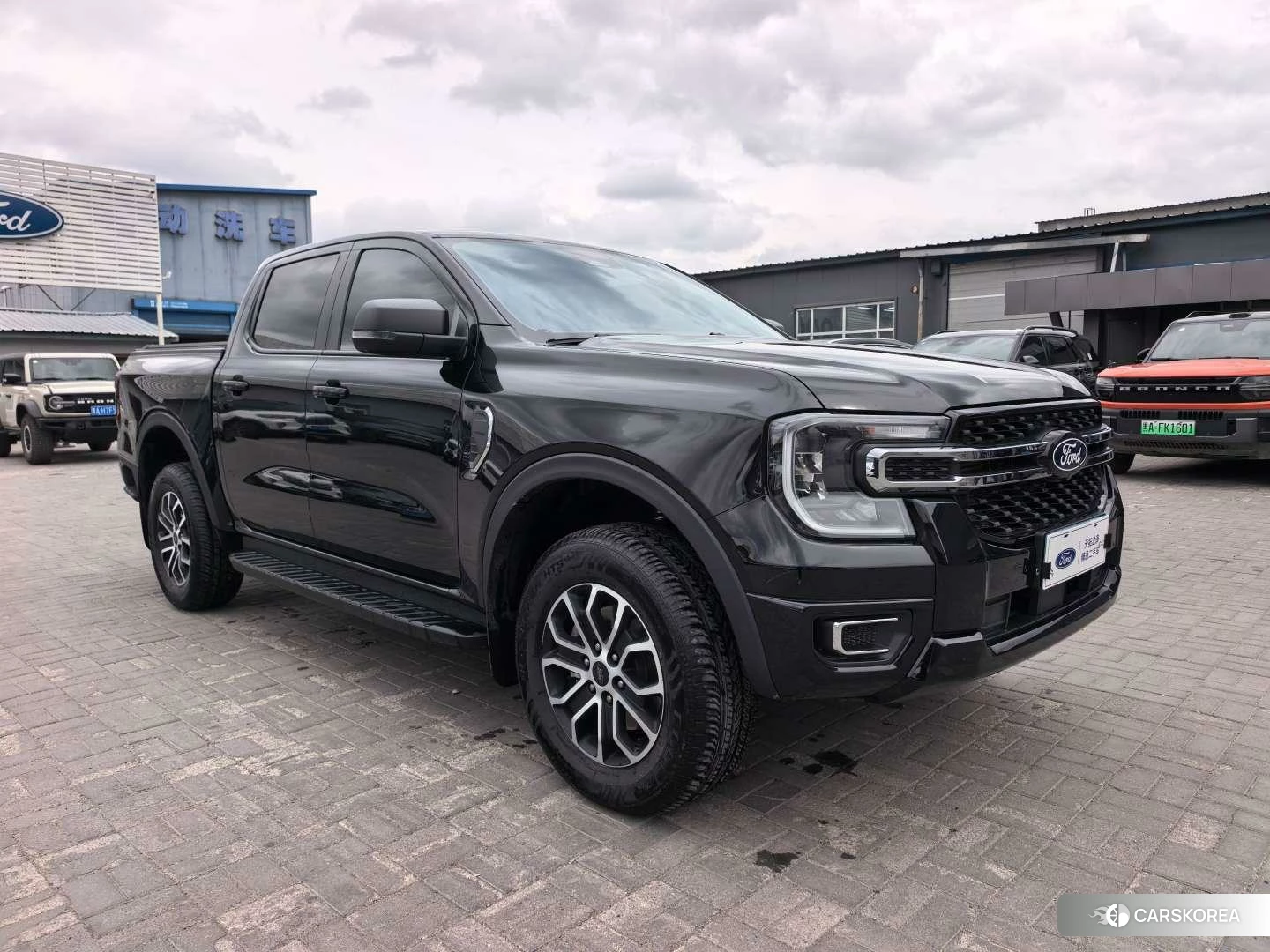 Ford Ranger 2023 Черный из Китая, фото 6