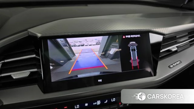 Audi Q4 e-Tron (F4) 2022 Черный из Кореи, фото 6