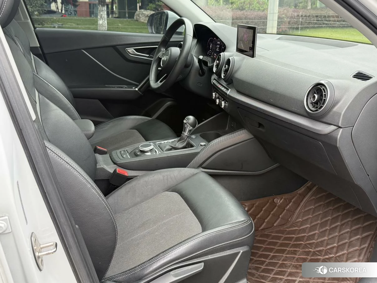 Audi Q2L 2019 Белый из Китая, фото 6