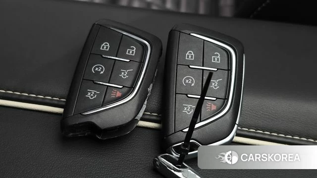 Cadillac Escalade 5th Generation 2022 Черный из Кореи, фото 6