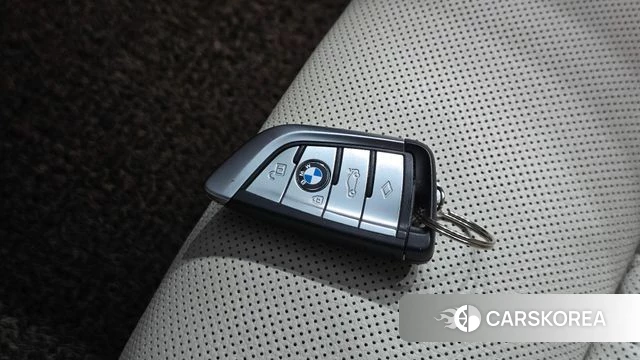 BMW 5 Series (G30) 2022 Белый из Кореи, фото 6