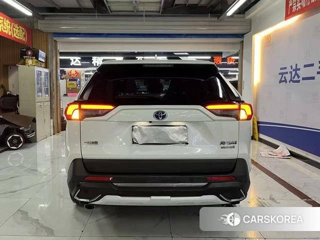 Toyota RAV4 2021 Белый из Китая, фото 6
