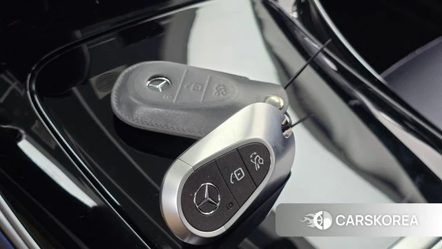 Mercedes-Benz C-Class W206 2024 Черный из Кореи, фото 6