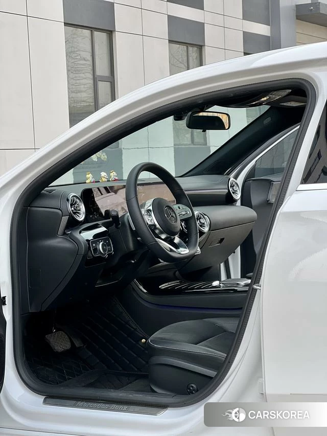 Mercedes-Benz A-Class 2023 Белый из Китая, фото 6
