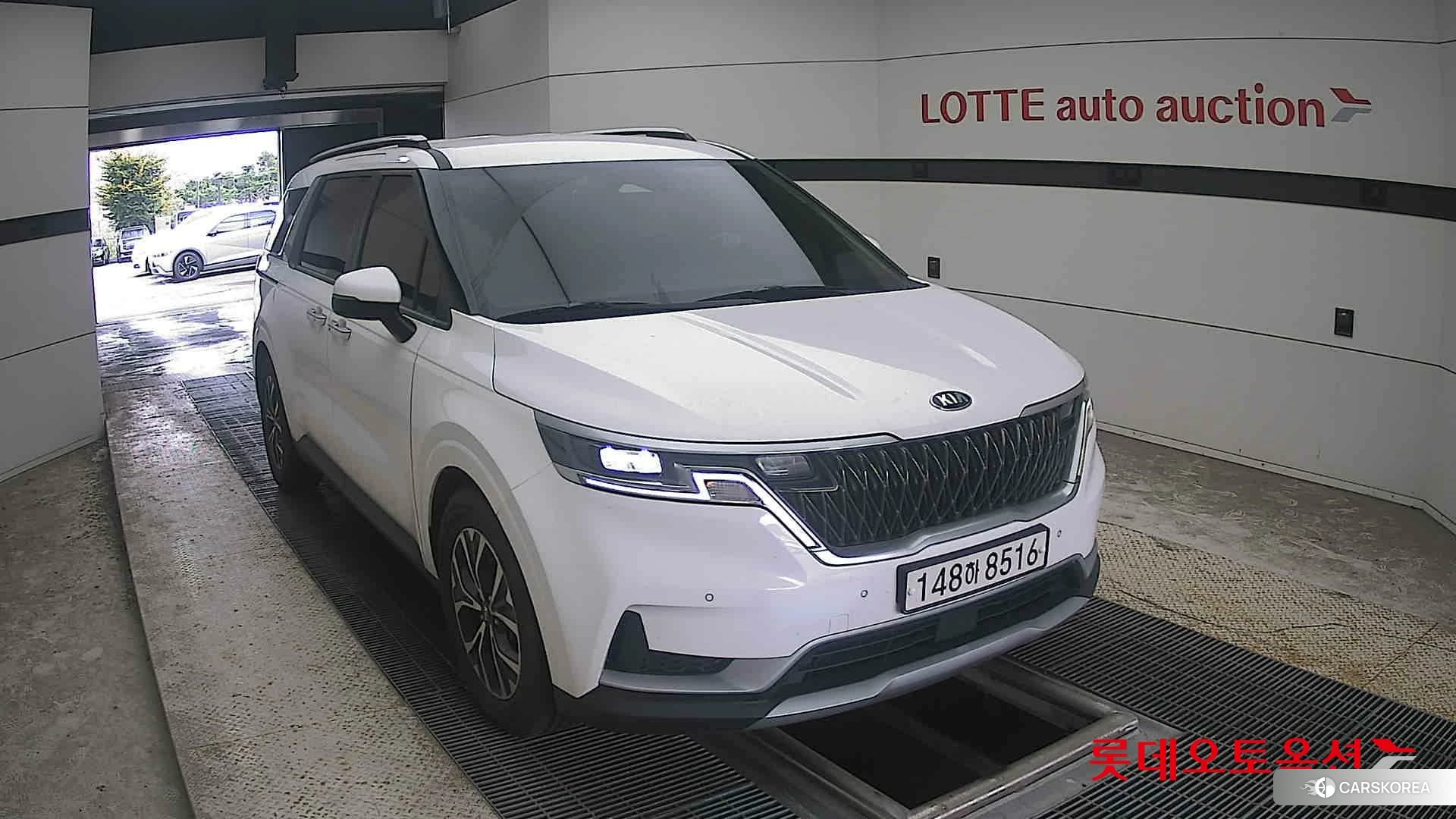 Kia Carnival 2021 Snow White Pearl (optional) из Кореи, фото 6