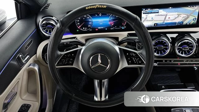 Mercedes-Benz A-Class W177 2024 Белый из Кореи, фото 6