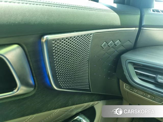 Kia K8 Hybrid 2021 Светло-серебряный цвет из Кореи, фото 6