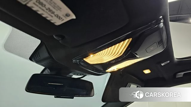 BMW 5 Series (G30) 2019 Белый из Кореи, фото 6