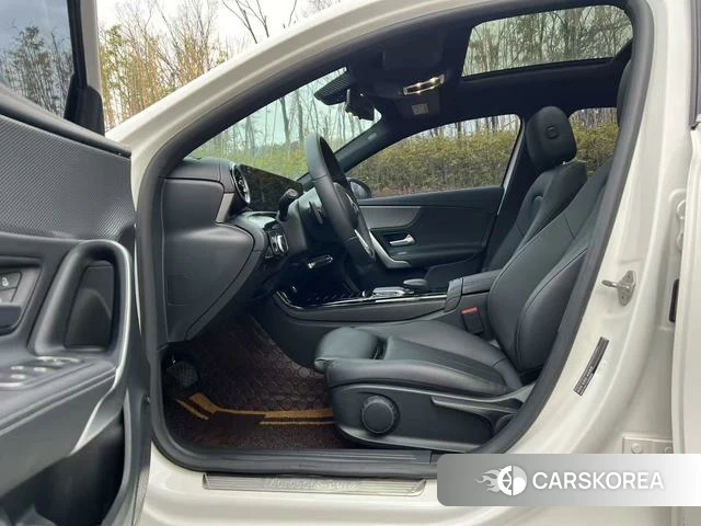 Mercedes-Benz A-Class 2021 Белый из Китая, фото 6