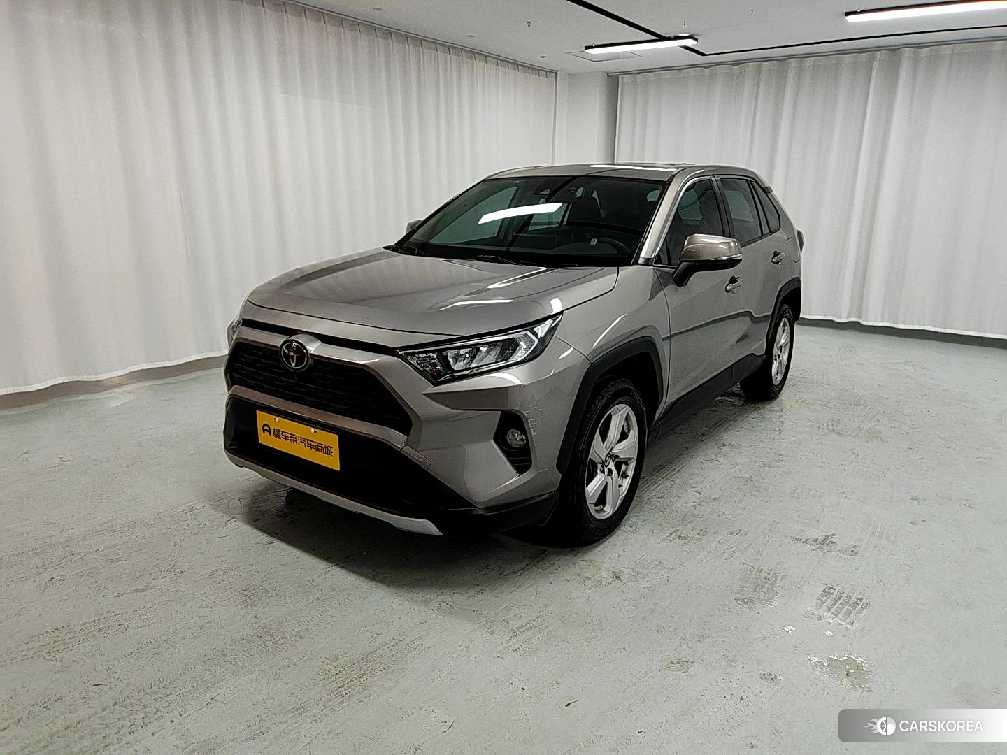 Toyota RAV4 2021 Темно-серый из Китая, фото 6