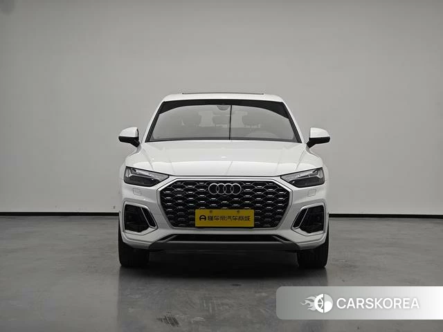 Audi Q5L 2022 Белый из Китая, фото 6