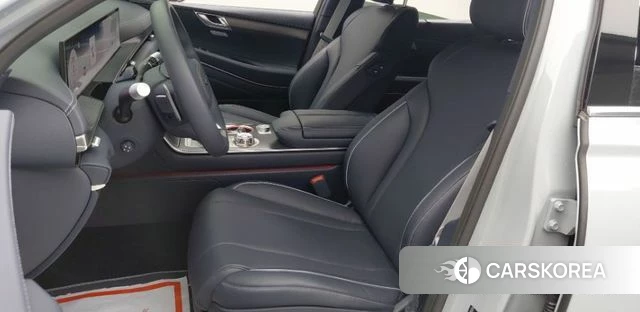Genesis GV80 2025 Цвет галактики из Кореи, фото 6