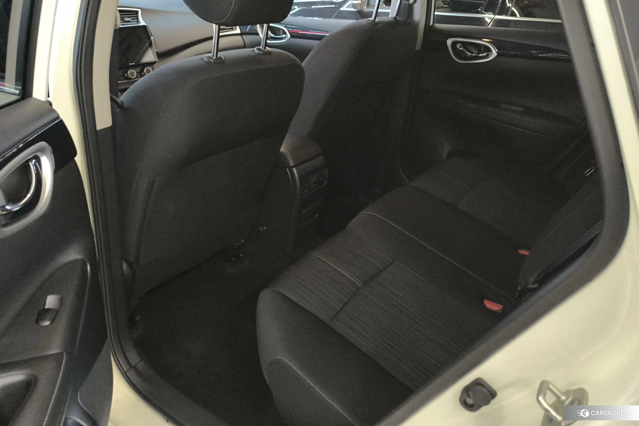 Nissan Sylphy 2025 Белый из Китая, фото 6
