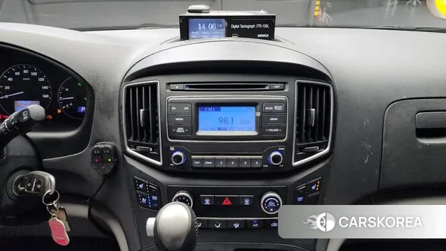 Hyundai The New Grand Starex 2018 Желтый из Кореи, фото 6