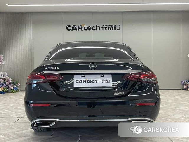 Mercedes-Benz E-Class 2021 Черный из Китая, фото 6