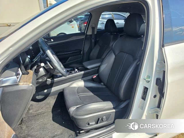 Kia K5 3rd generation 2023 Белый из Кореи, фото 6
