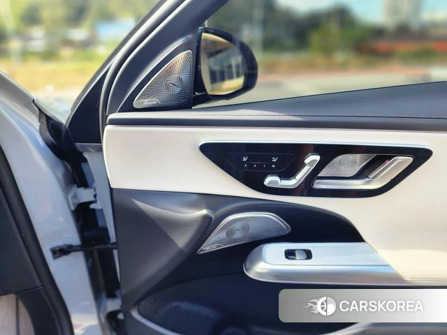 Mercedes-Benz E-Class W214 2025 Серебристо-серый из Кореи, фото 6