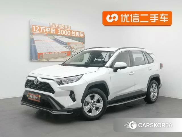 Toyota RAV4 2021 Белый из Китая, фото 6