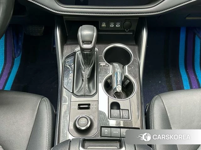 Toyota Crown 2024 Черный из Китая, фото 6