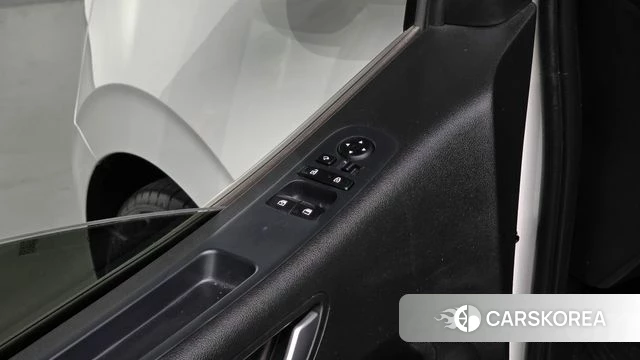 Hyundai Staria 2022 Белый из Кореи, фото 6