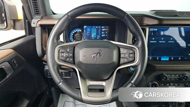 Ford Bronco 6th Generation 2022 Желтый из Кореи, фото 6